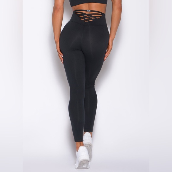 Nwt Bombshell Sportswear Sexy Back Leggings Xl